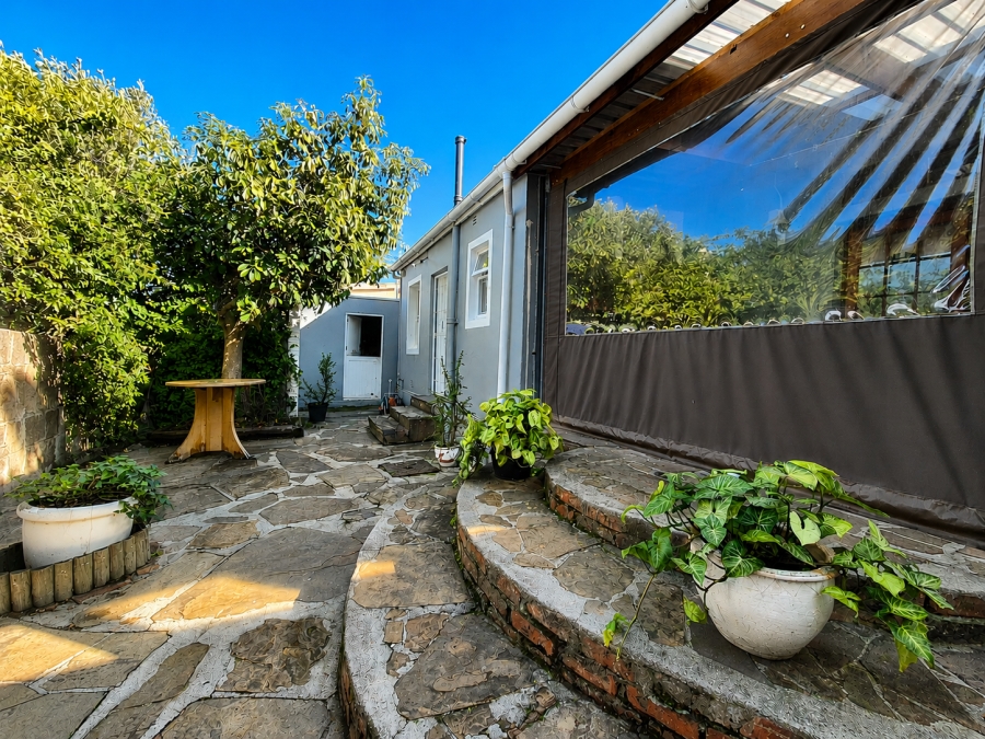 4 Bedroom Property for Sale in Wynberg Upper Western Cape